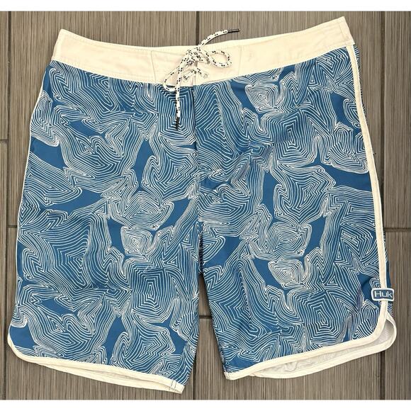 Huk Fishing Mens Ocean Blue Geometric Fish Pattern Board Shorts Size 36 Beach - Picture 1 of 6